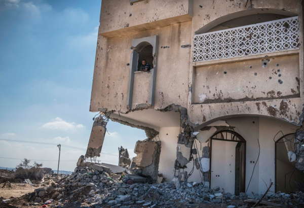 No norte da Faixa de Gaza, regiões como Shejaaia foram massivamente destruídas, e dezenas de milhares de pessoas ficaram desabrigadas.